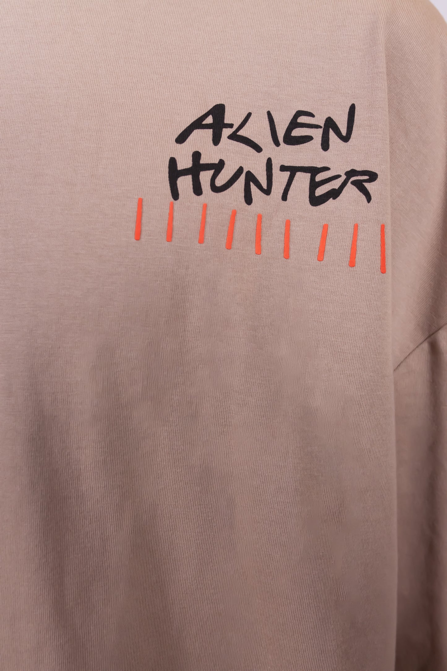 ALIEN HUNTER T-SHIRT