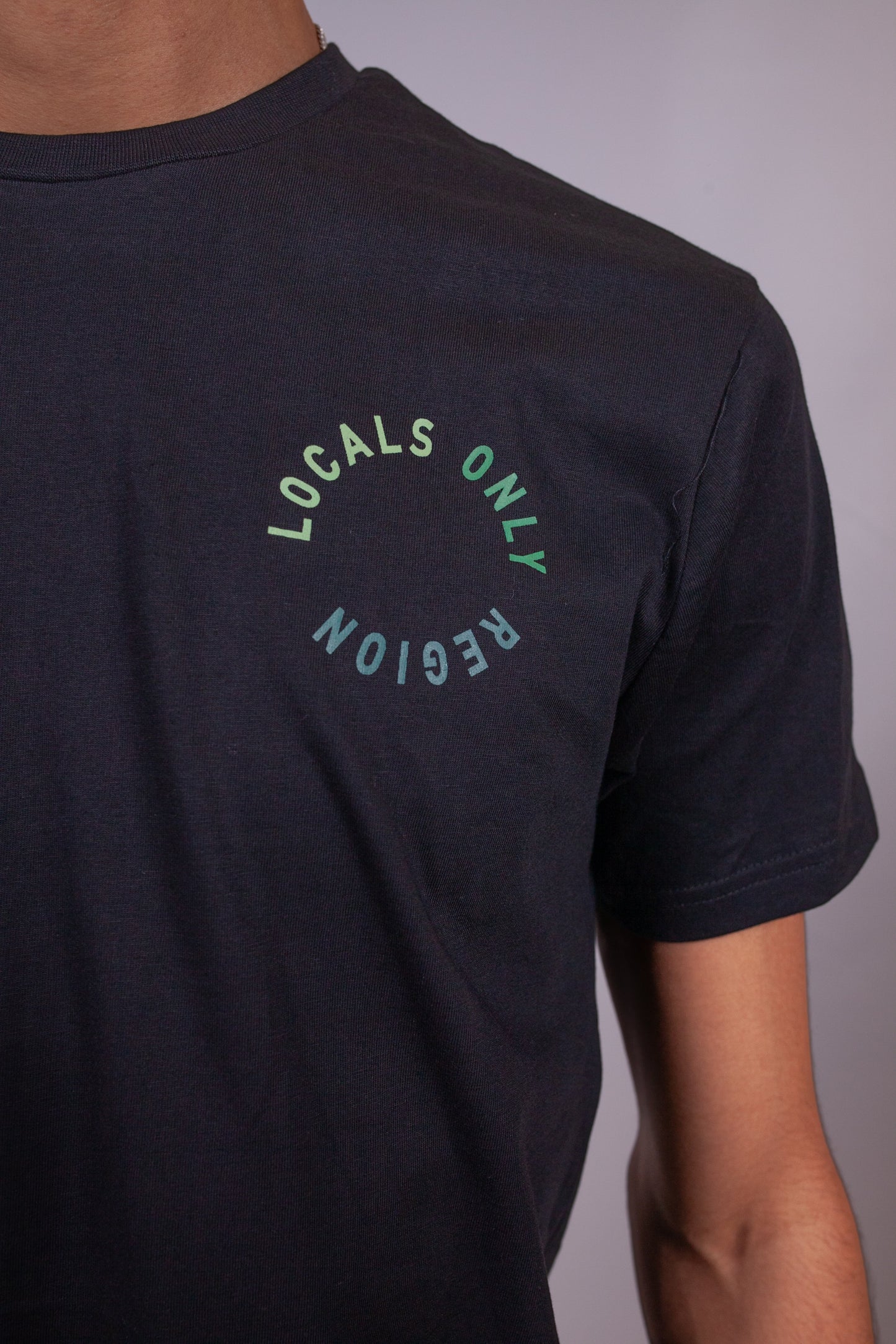 LOCALS ONLY T-SHIRT
