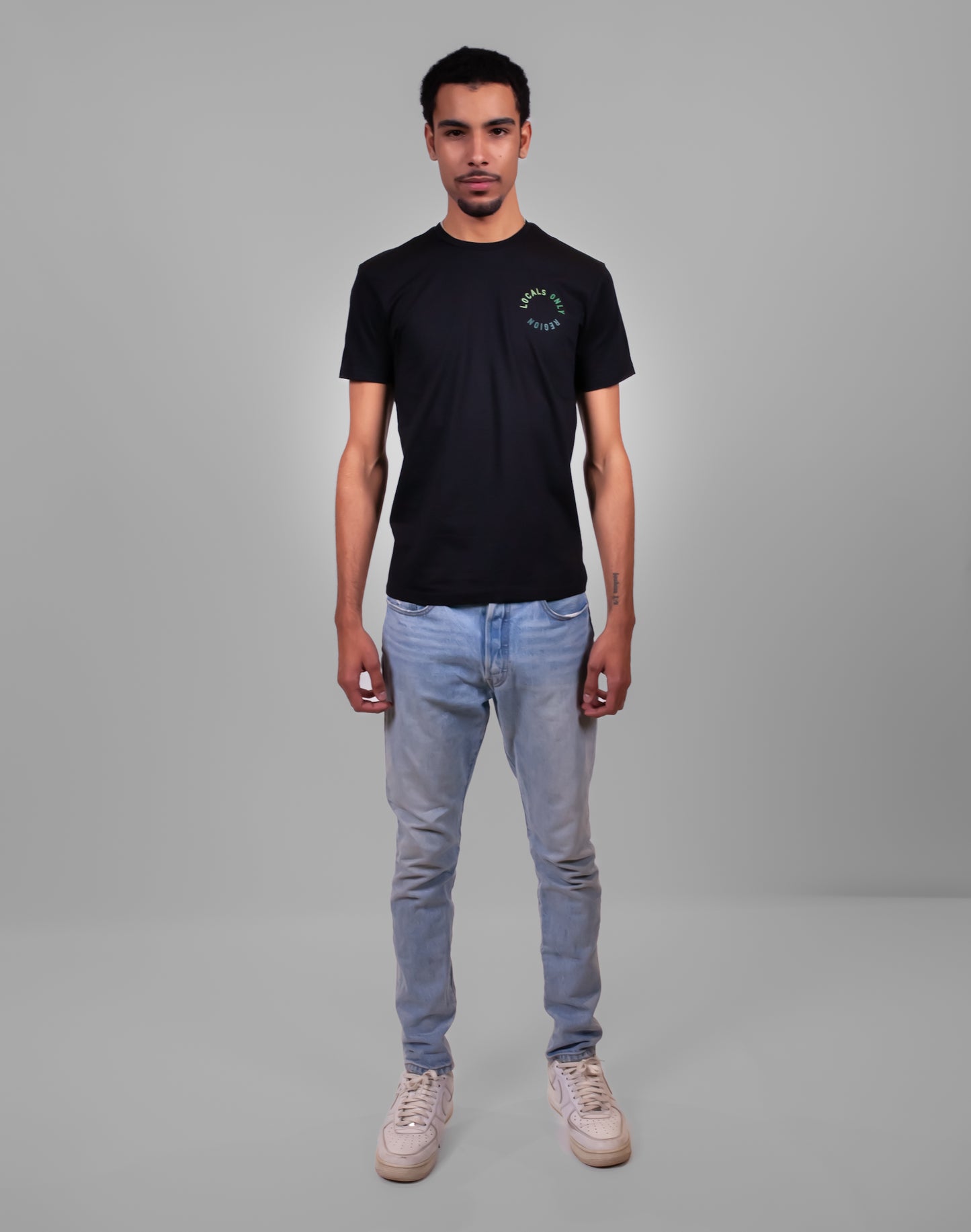 LOCALS ONLY T-SHIRT
