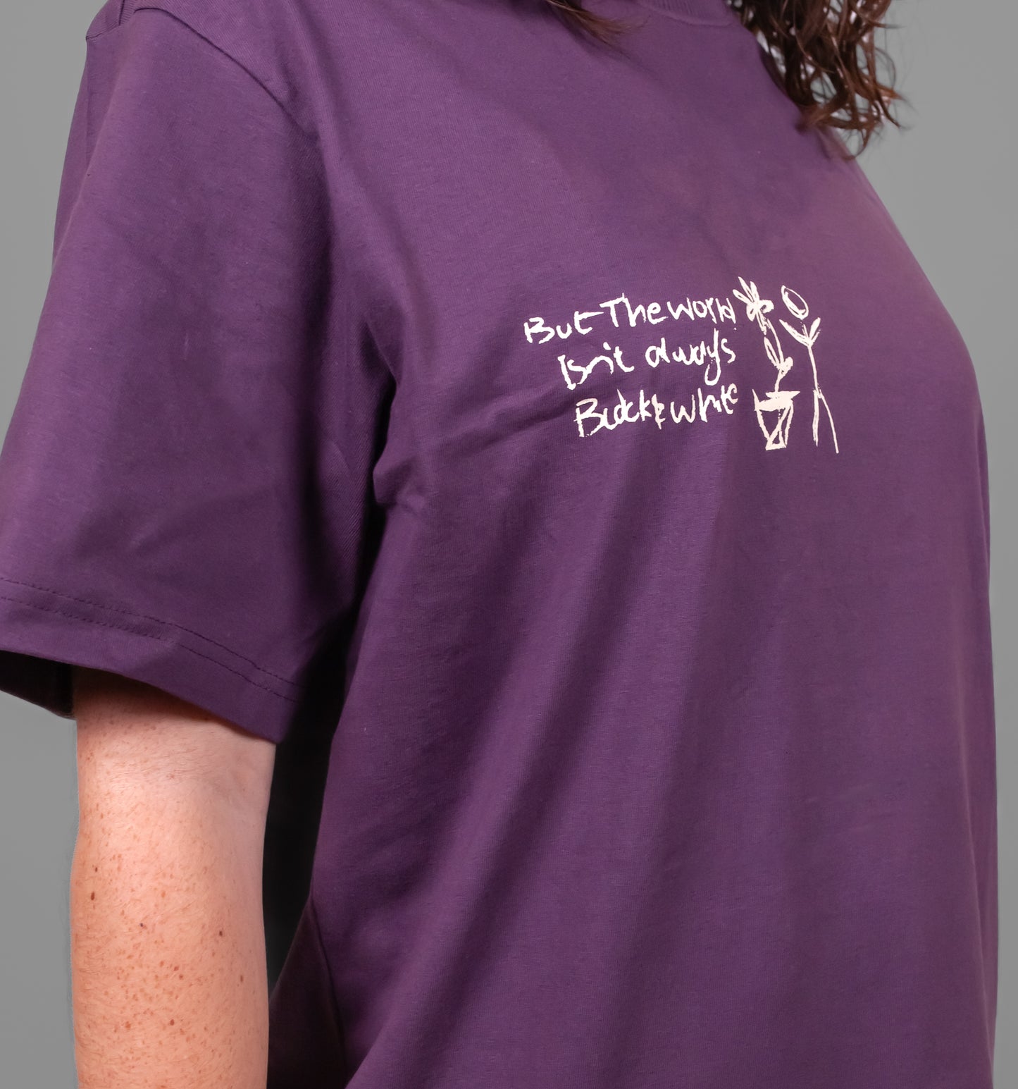 WOMEN PLUM DOODLE T-SHIRT